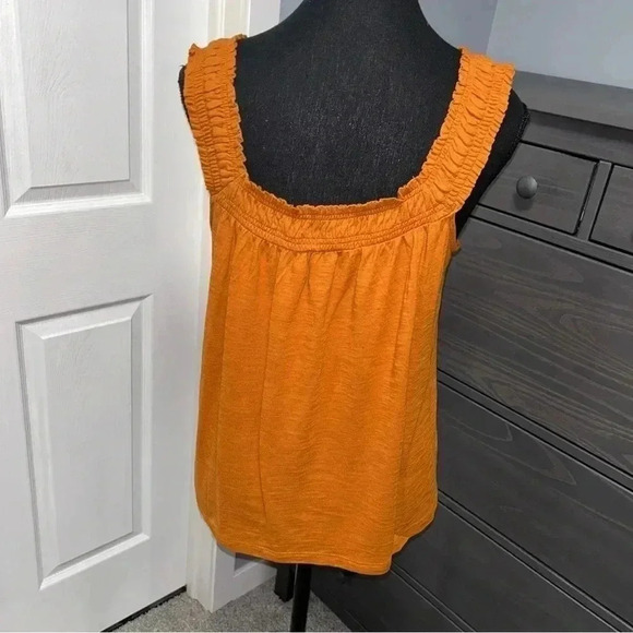 Anthropologie Tank - Picture 2 of 8